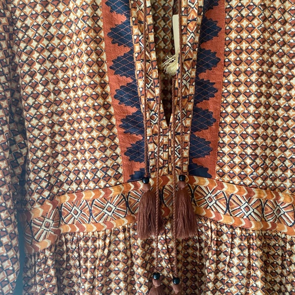 Doen Prem Dress - Picture 5 of 5